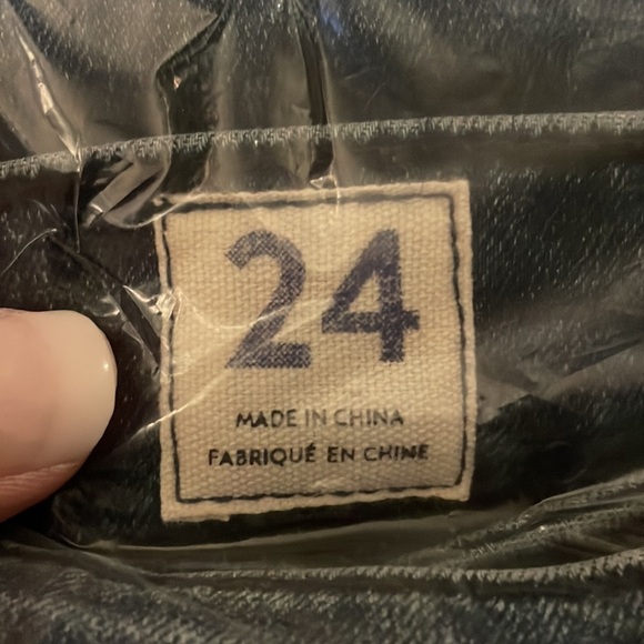 NEW We The Free Womens Jet Blue Denim Low Rise Cropped Skinny Jeans Size 24 - Picture 10 of 16